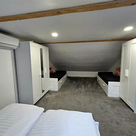 Uv Apartament *