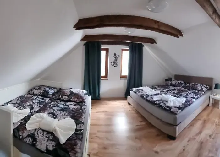 Uv דירה Banská Štiavnica